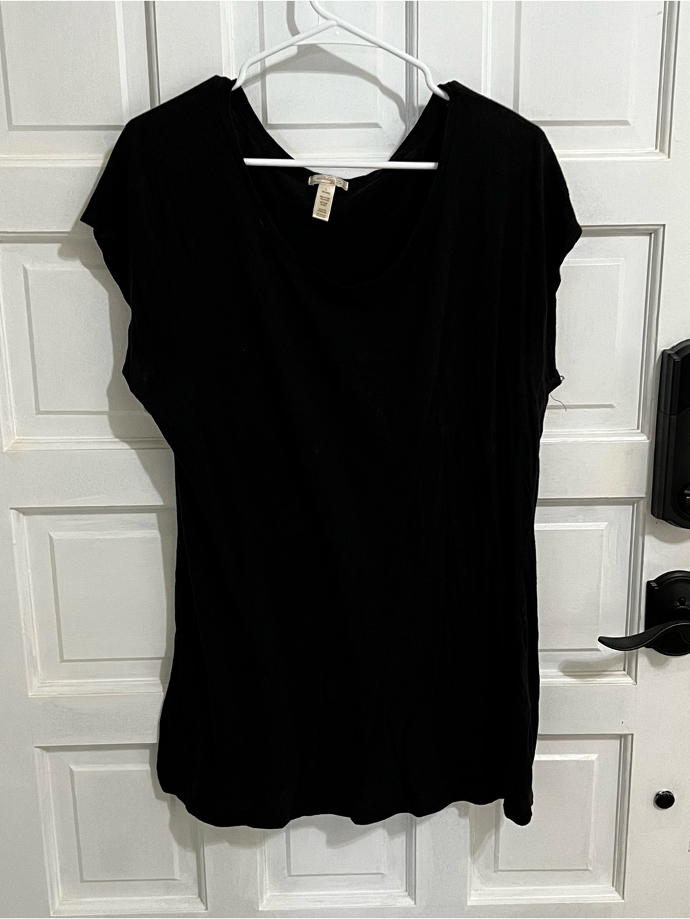 Ambiance Black Short-Sleeve Women's Tee